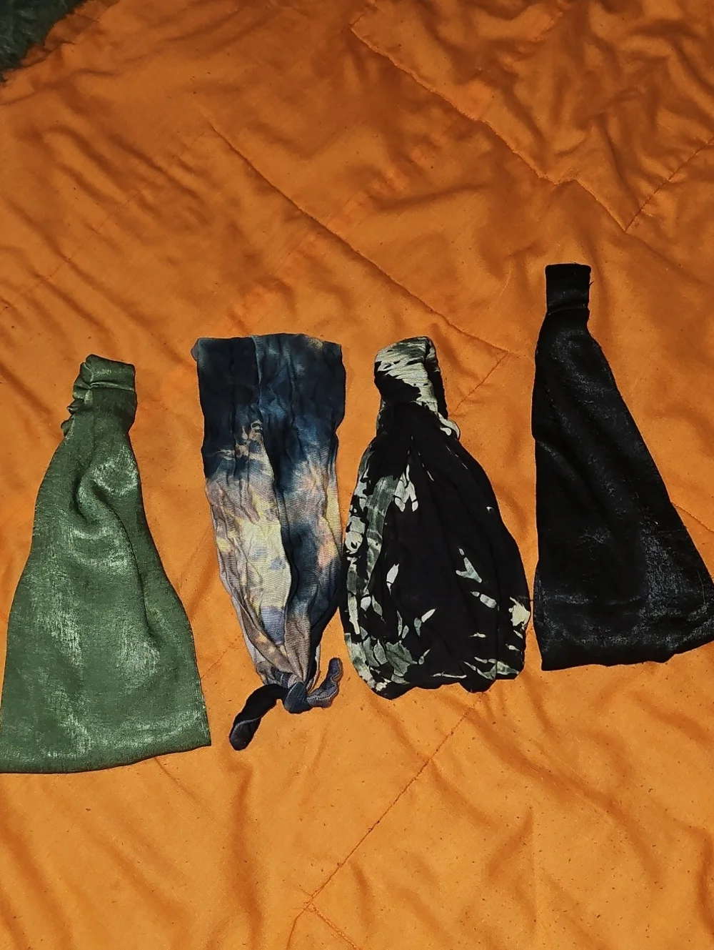 Hair Accessorie Headband Lot!! 4 Headbands!!